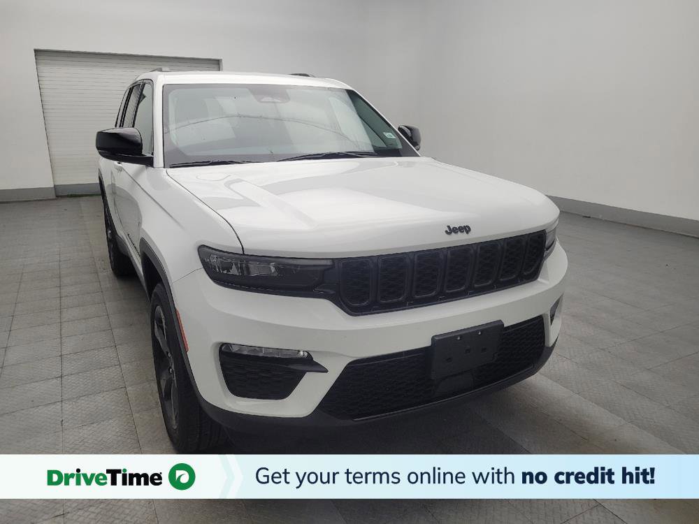 Used 2023 Jeep Grand Cherokee Limited w/ Black Appearance Package AWD/4WD image 1