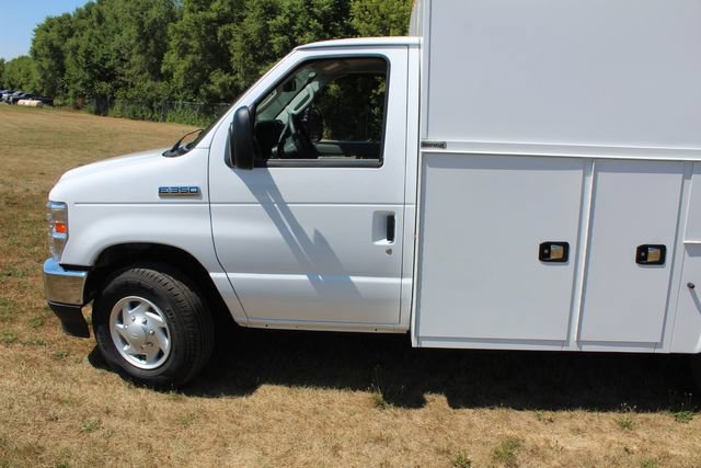 Used 2026 Ford E-350 and Econoline 350 Super Duty w/ Power Equipment Group RWD image 12