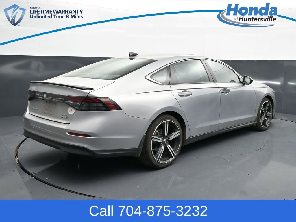 Used 2024 Honda Accord Sport image 8