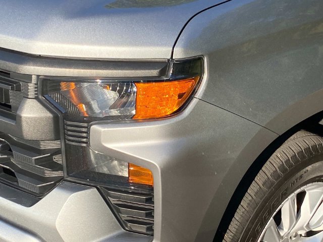 Used 2024 Chevrolet Silverado 1500 Custom RWD image 5
