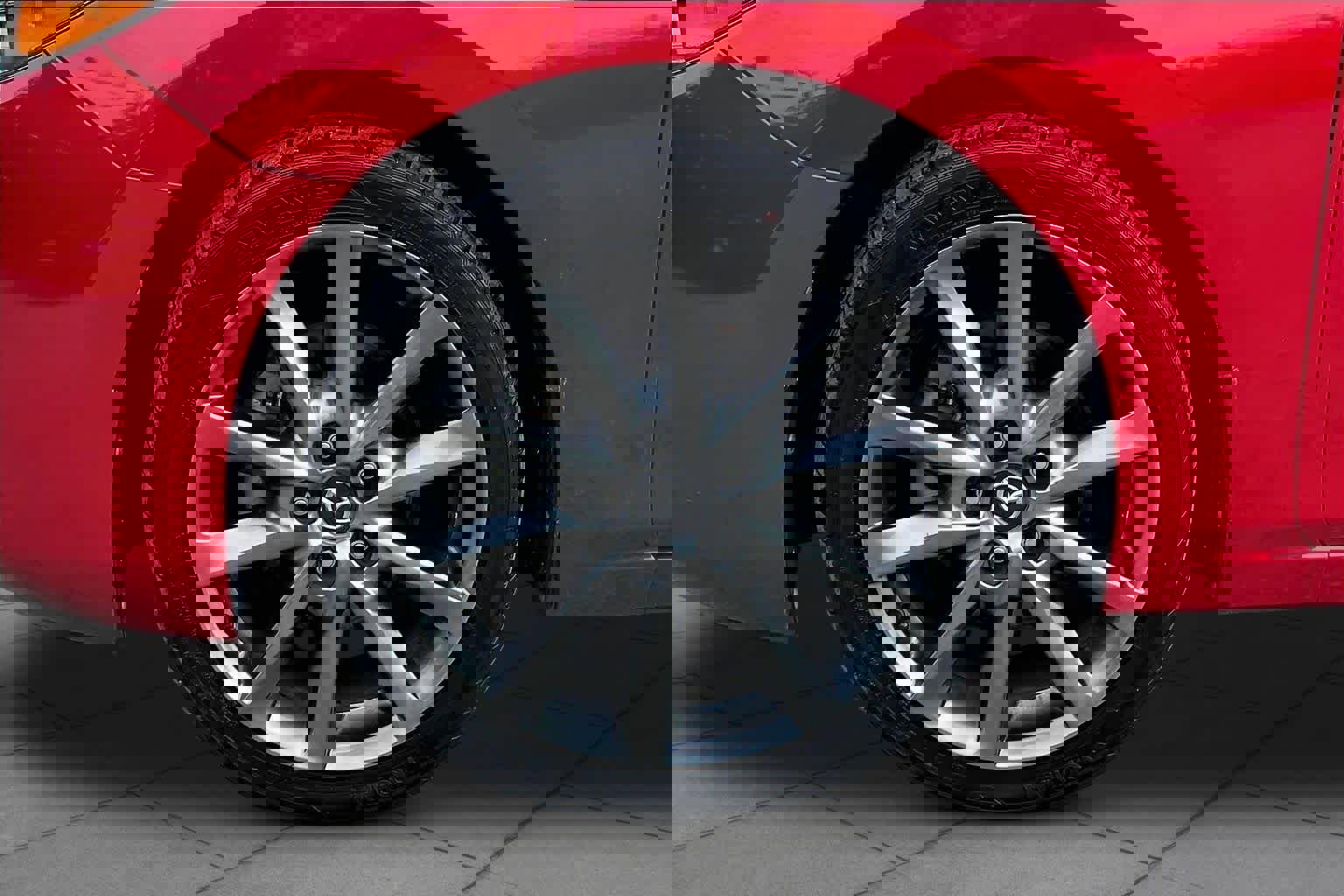 Used 2018 MAZDA MAZDA3 Grand Touring w/ Premium Equipment Package FWD image 11