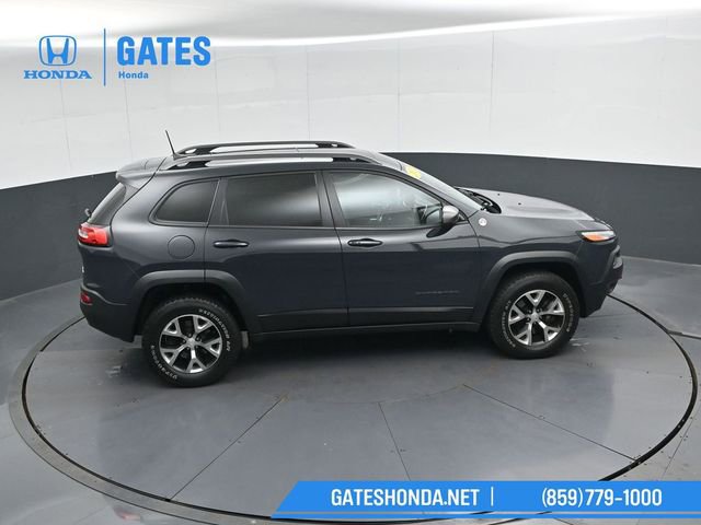 Used 2017 Jeep Cherokee Trailhawk w/ Comfort/Convenience Group image 50