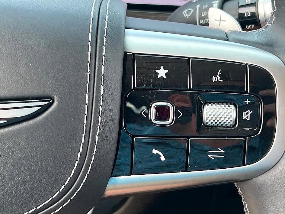 Used 2025 Genesis GV80 3.5T Prestige image 16