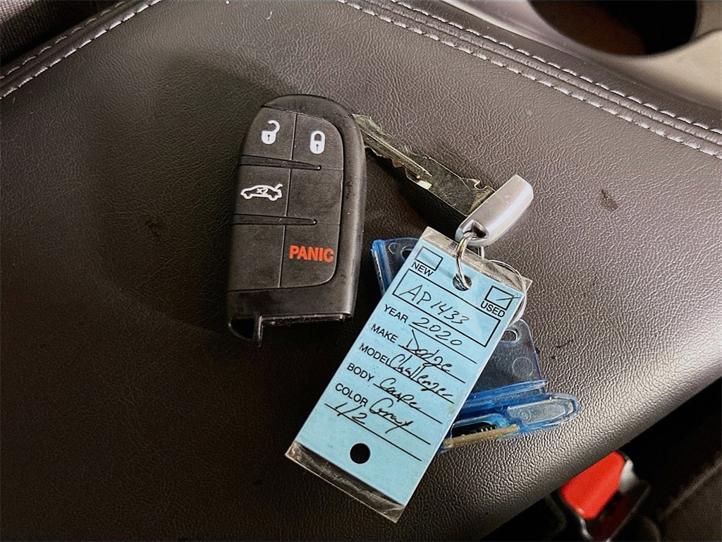 Used 2020 Dodge Challenger R/T Scat Pack w/ Driver Convenience Group image 33