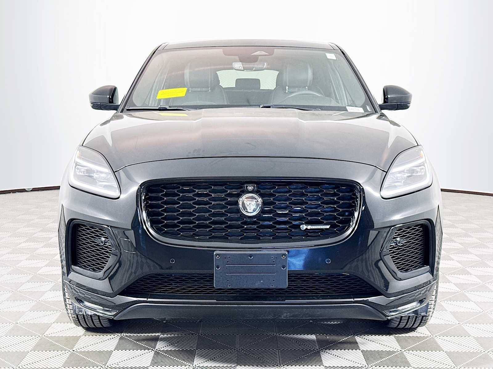 Used 2024 Jaguar E-PACE R-Dynamic SE image 2
