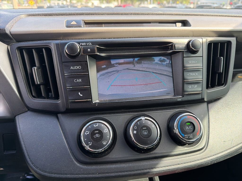 Used 2016 Toyota RAV4 LE AWD/4WD image 21