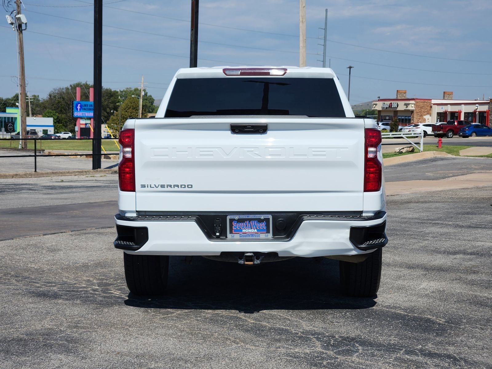 Used 2022 Chevrolet Silverado 1500 Custom image 8