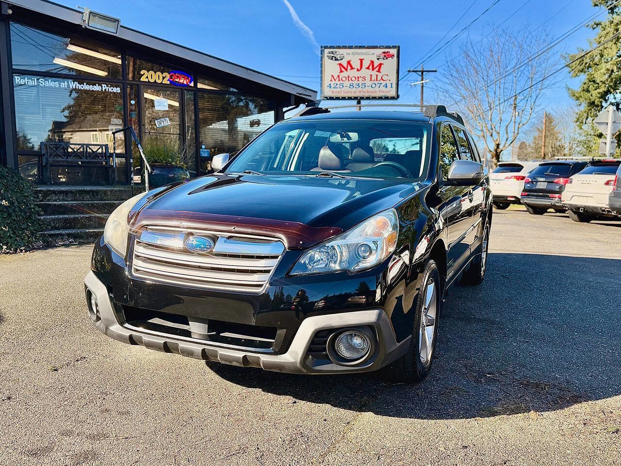 Used 2013 Subaru Outback 3.6R Limited w/ Special Appearance Pkg AWD/4WD image 2