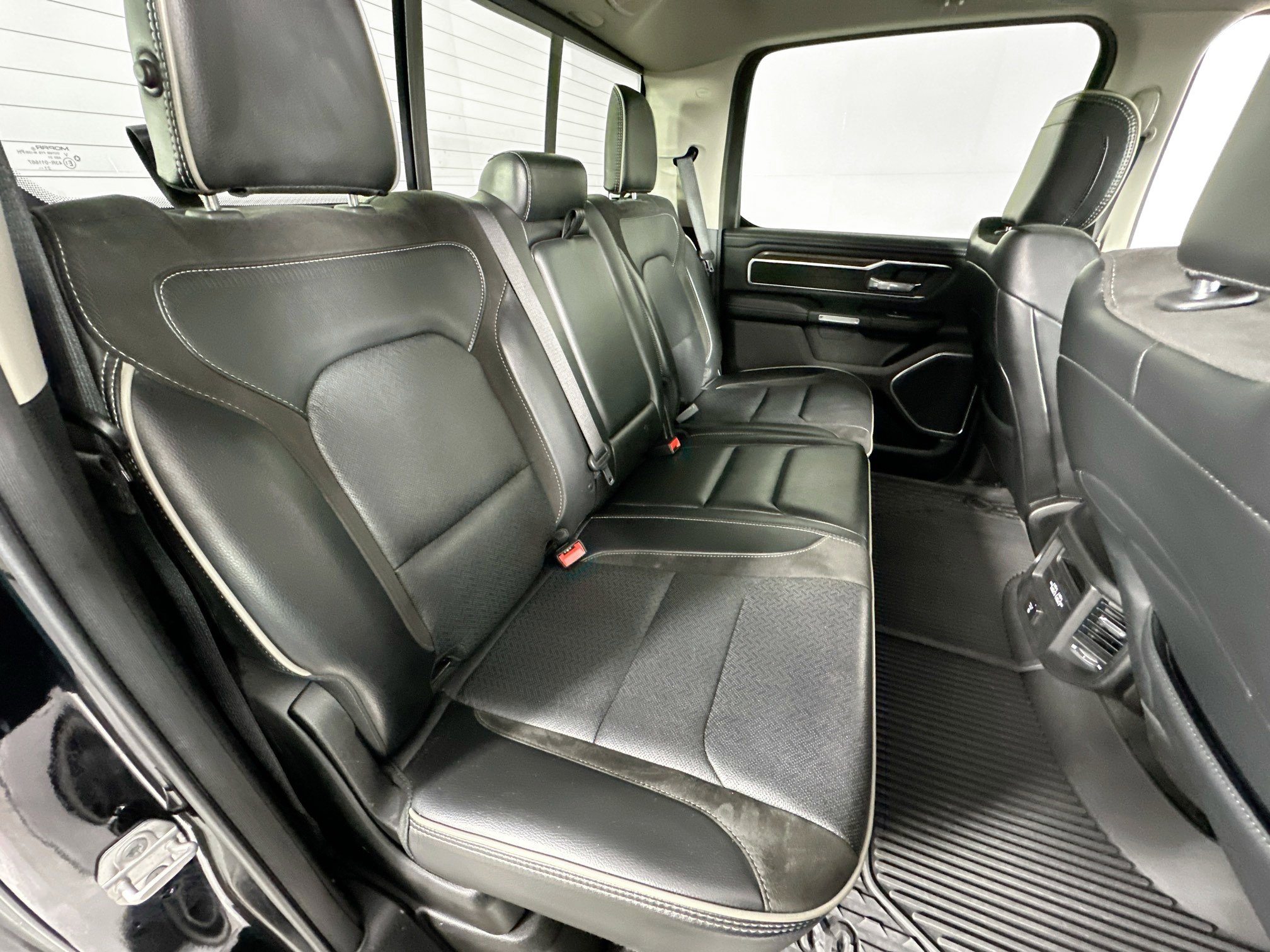 Used 2022 RAM 1500 Laramie RWD image 26