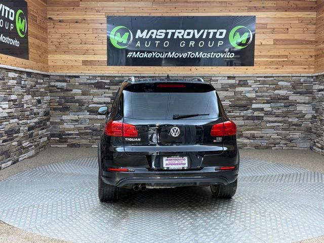 Used 2016 Volkswagen Tiguan R-Line AWD/4WD image 9