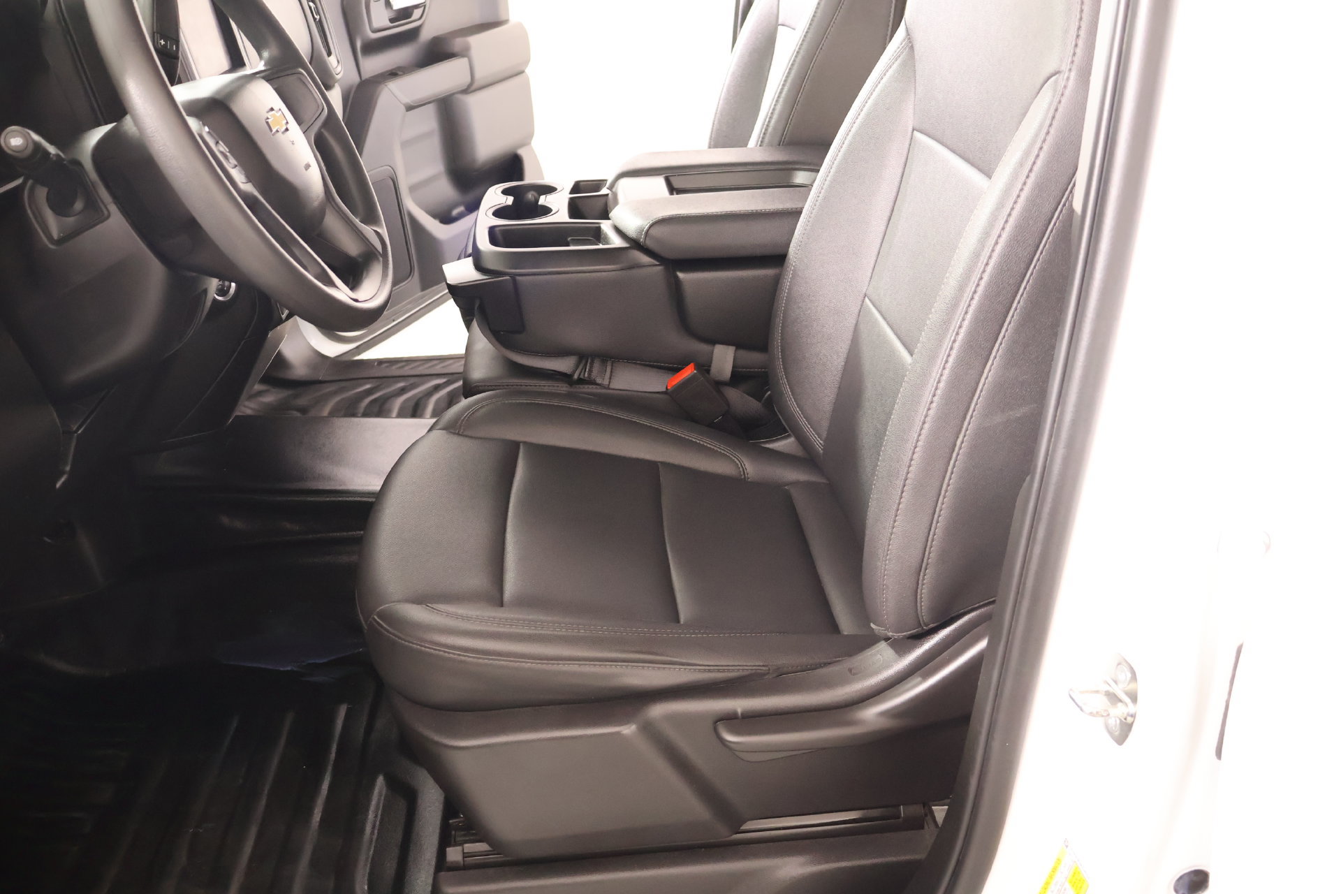 Used 2024 Chevrolet Silverado 1500 W/T w/ WT Value Package RWD image 9