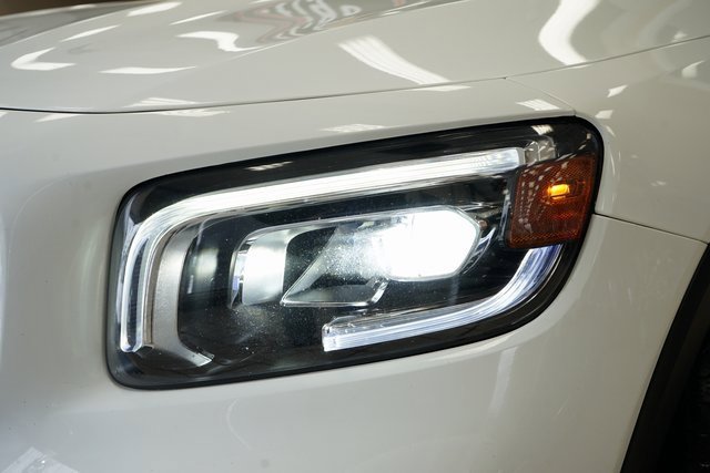 Used 2021 Mercedes-Benz GLB 250 GLB 250 image 21