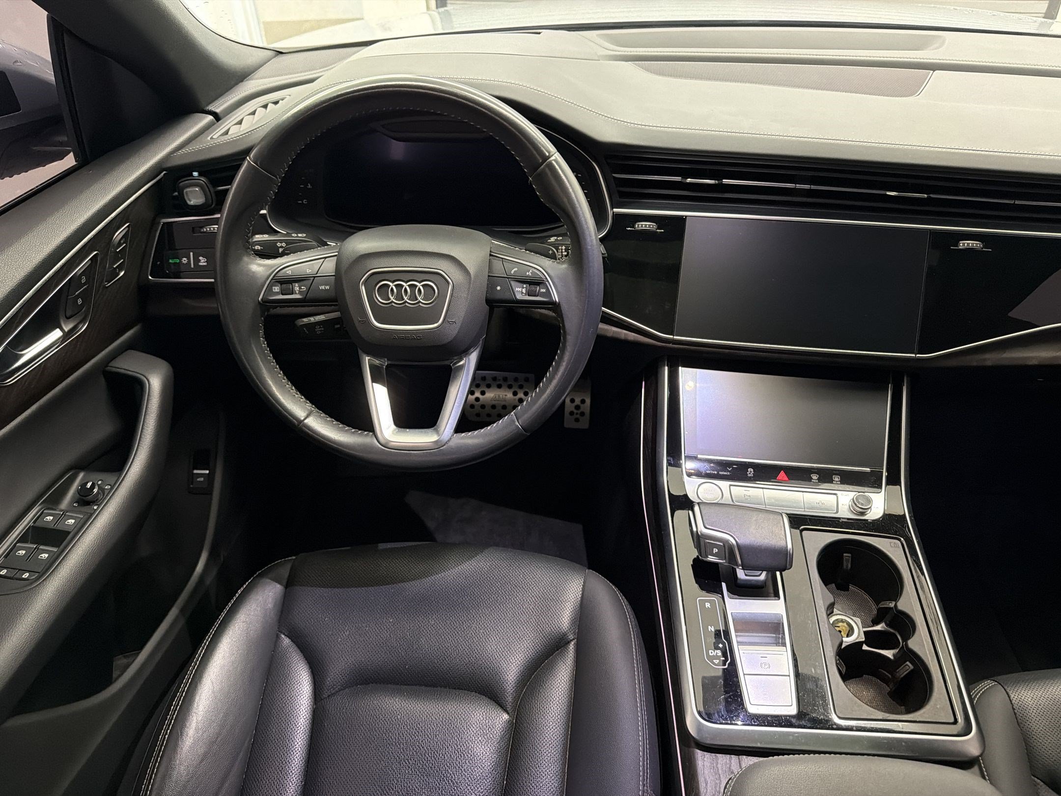 Used 2020 Audi Q8 Prestige w/ Prestige Package AWD/4WD image 27
