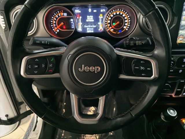 Used 2018 Jeep Wrangler Unlimited Sahara w/ Uconnect 4C Nav & Sound Group image 13