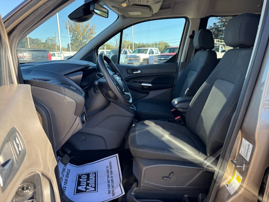 Used 2020 Ford Transit Connect XLT FWD image 15