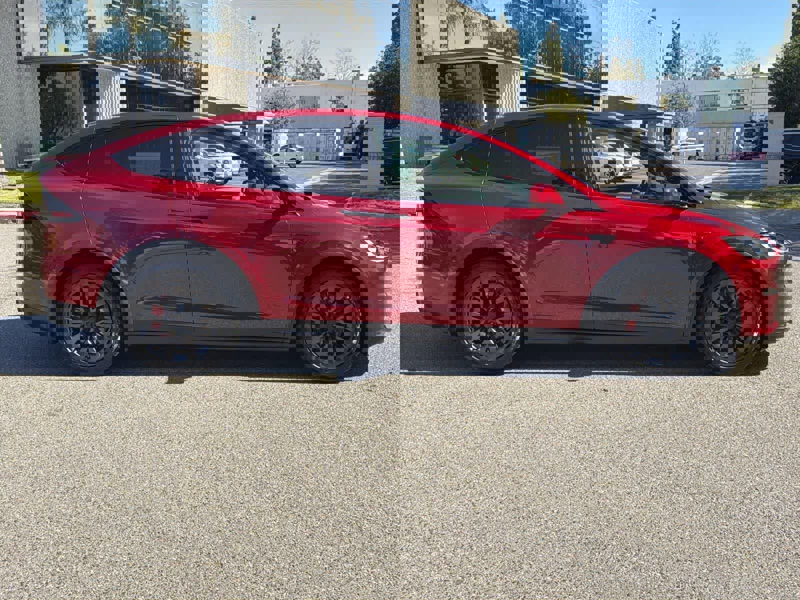 Used 2023 Tesla Model X Plaid image 7