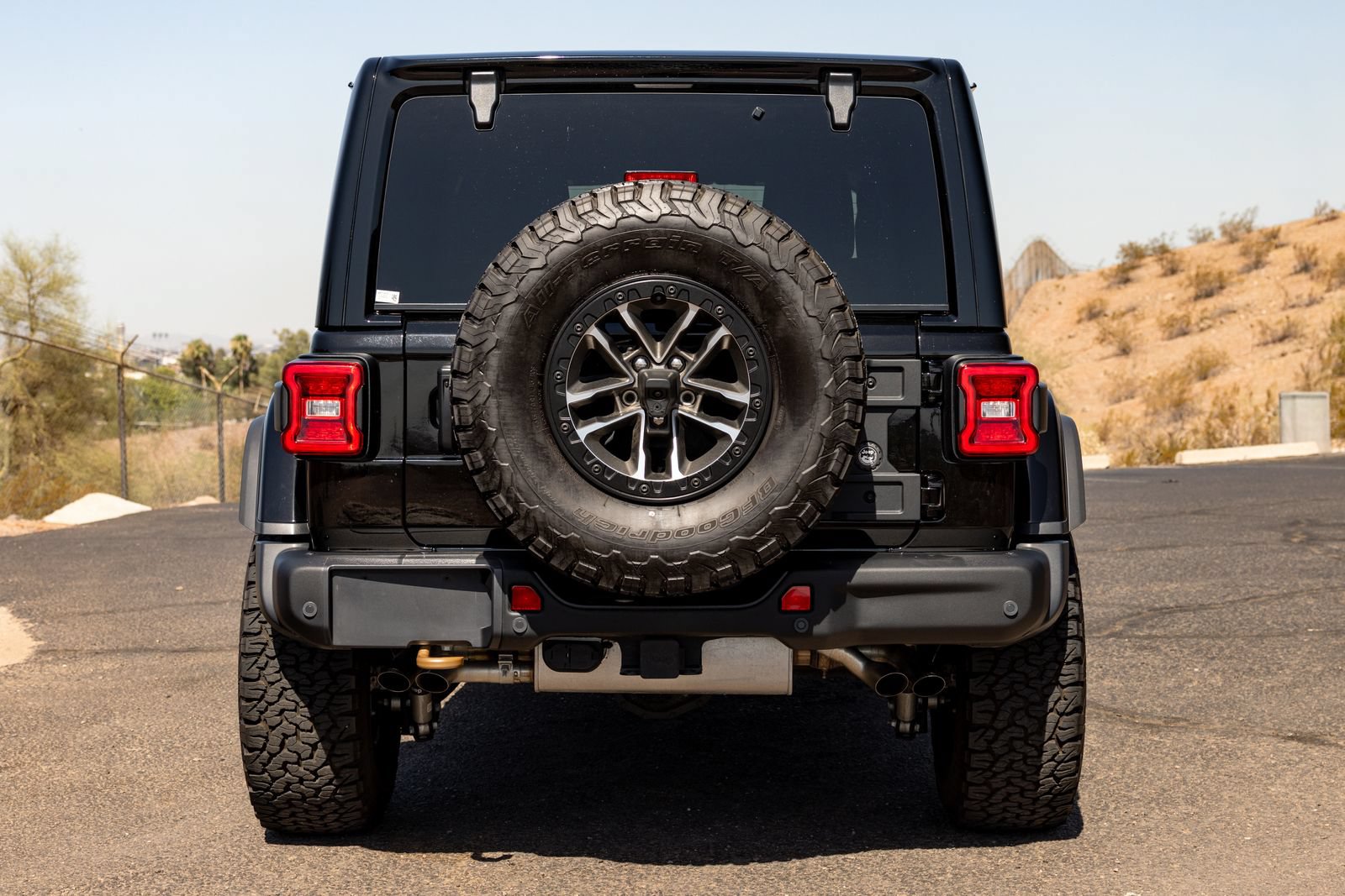 Used 2024 Jeep Wrangler Unlimited Rubicon 392 AWD/4WD image 9
