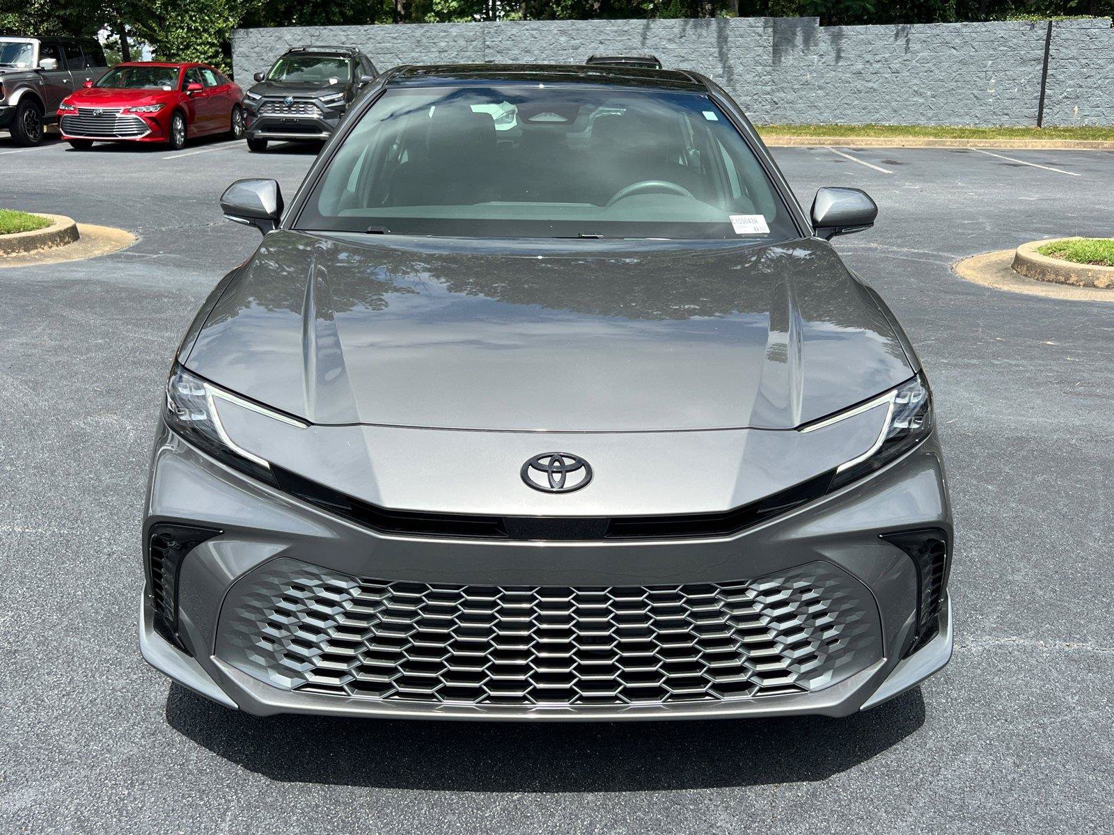 Used 2025 Toyota Camry XSE FWD image 2