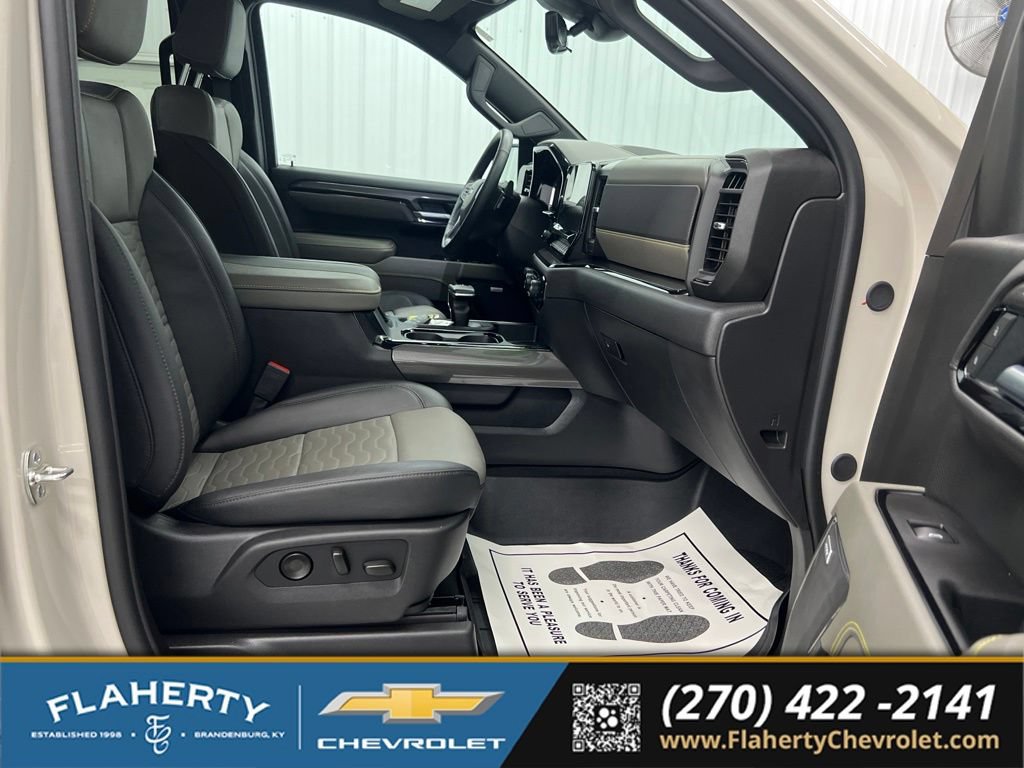 Used 2026 Chevrolet Silverado 1500 ZR2 AWD/4WD image 15