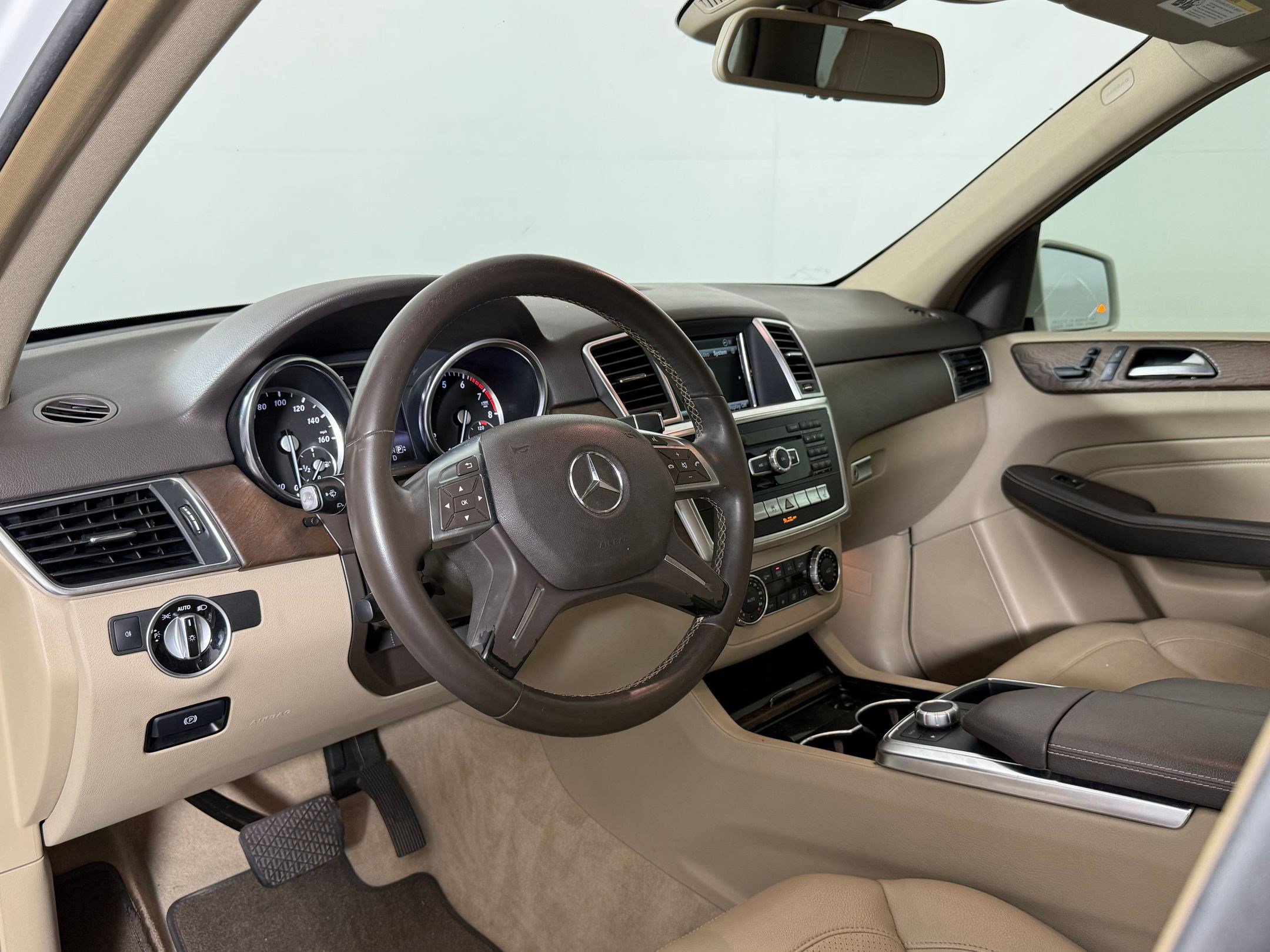 Used 2015 Mercedes-Benz ML 350 2WD image 4