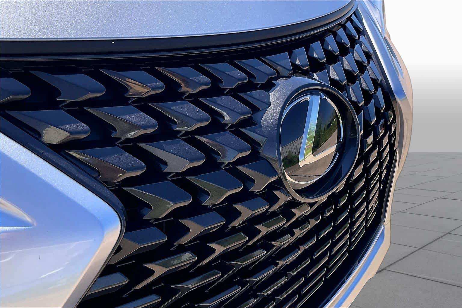 Used 2023 Lexus UX 250h FWD w/ Accessory Package (Z2) image 27