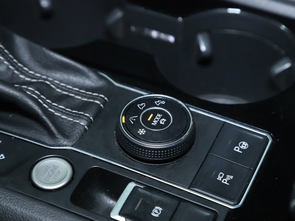 Used 2021 Volkswagen Atlas SEL Premium image 35