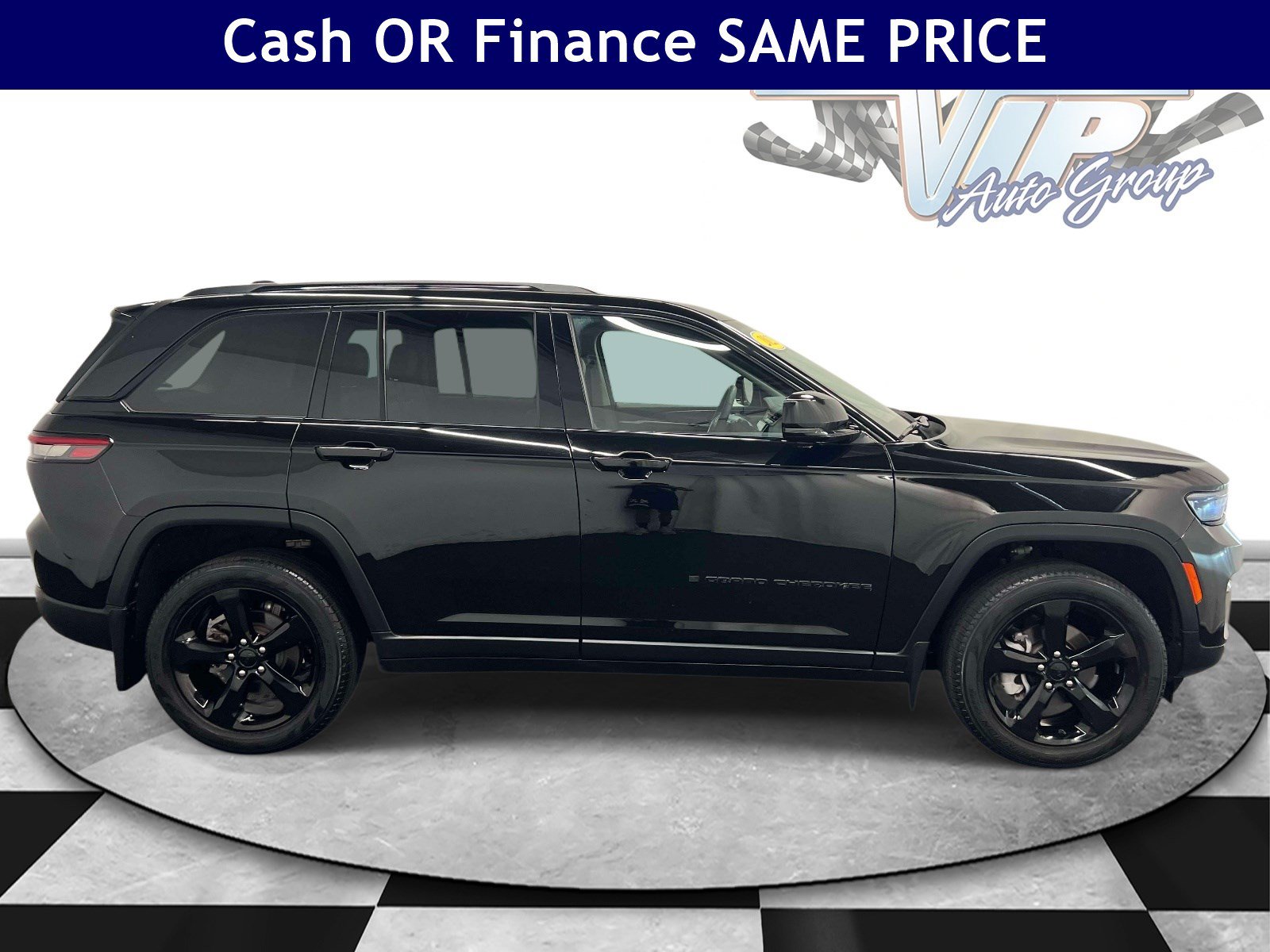 Certified 2023 Jeep Grand Cherokee Limited w/ Black Appearance Package AWD/4WD image 5