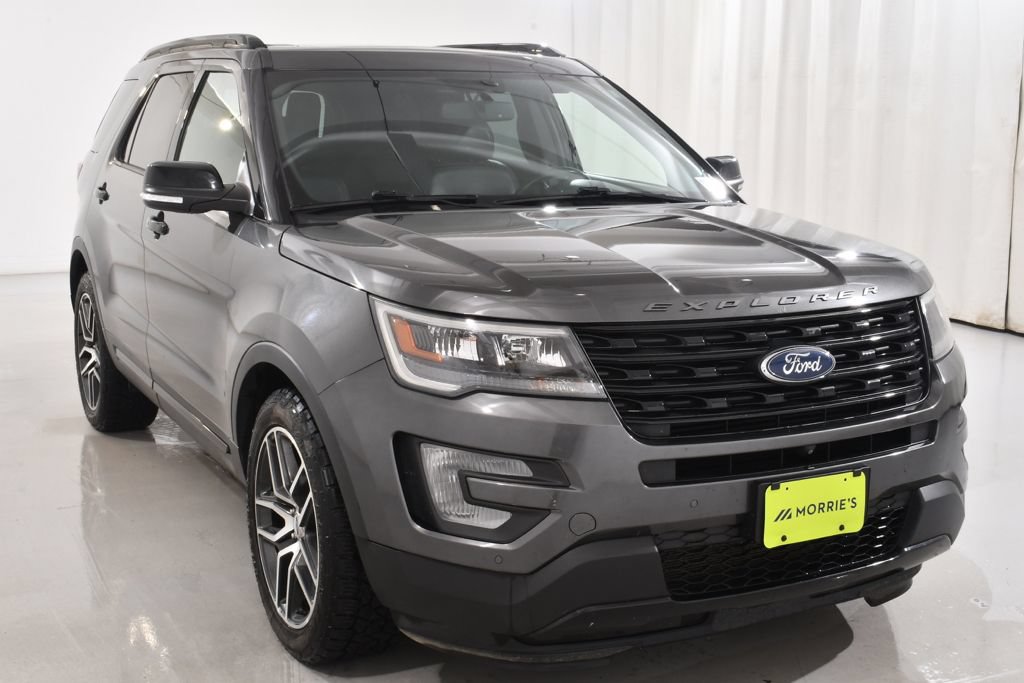 Used 2017 Ford Explorer Sport w/ Equipment Group 401A AWD/4WD image 4
