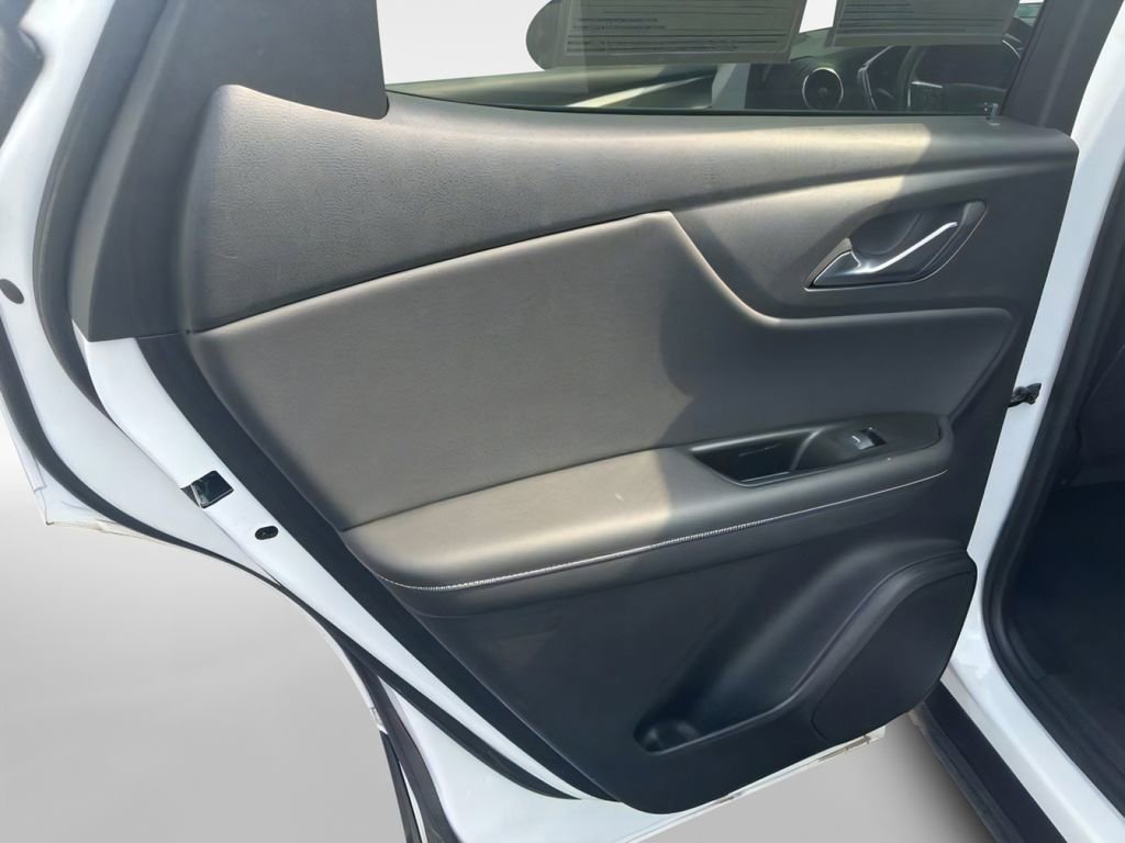 Used 2025 Chevrolet Blazer LT image 19