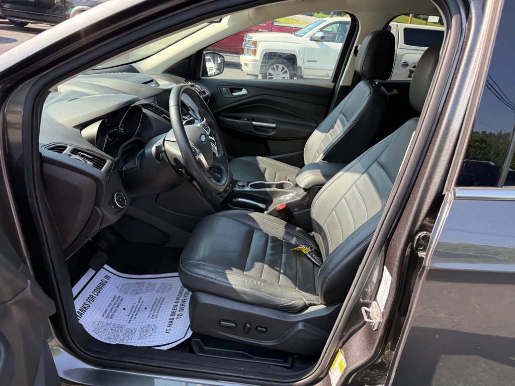 Used 2015 Ford Escape Titanium image 38