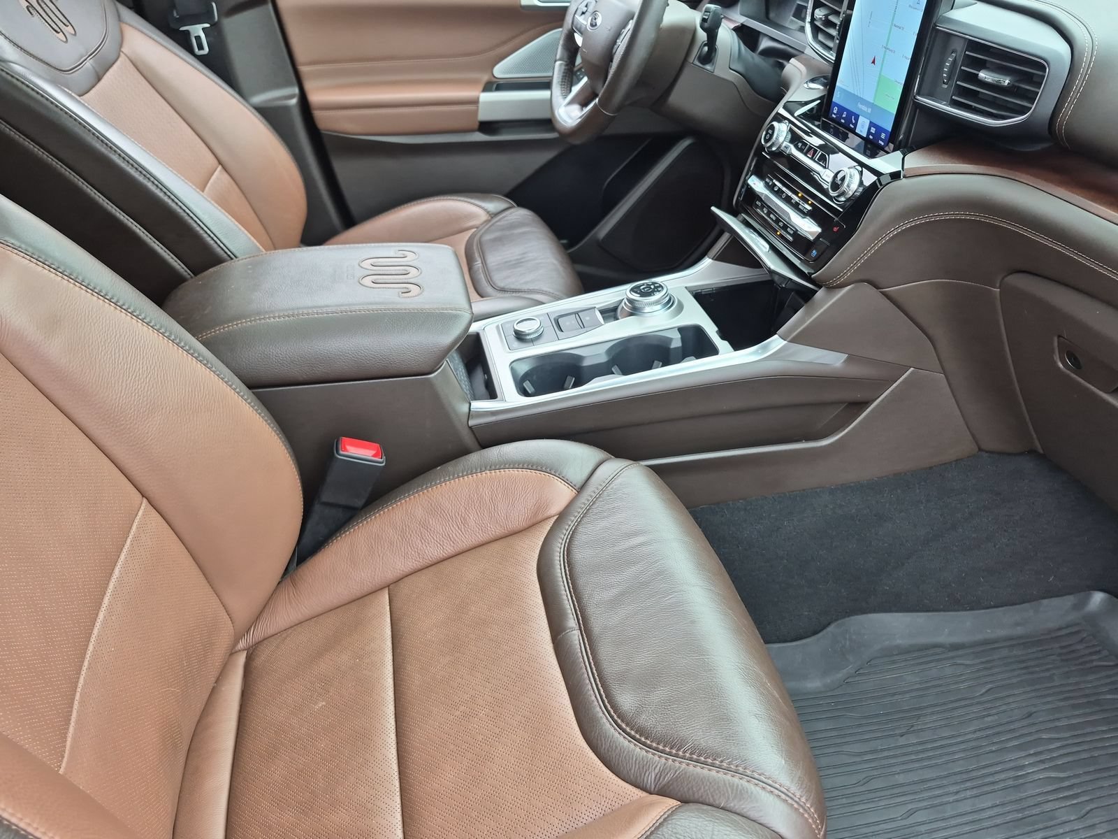 Used 2024 Ford Explorer King Ranch w/ Technology Package AWD/4WD image 21