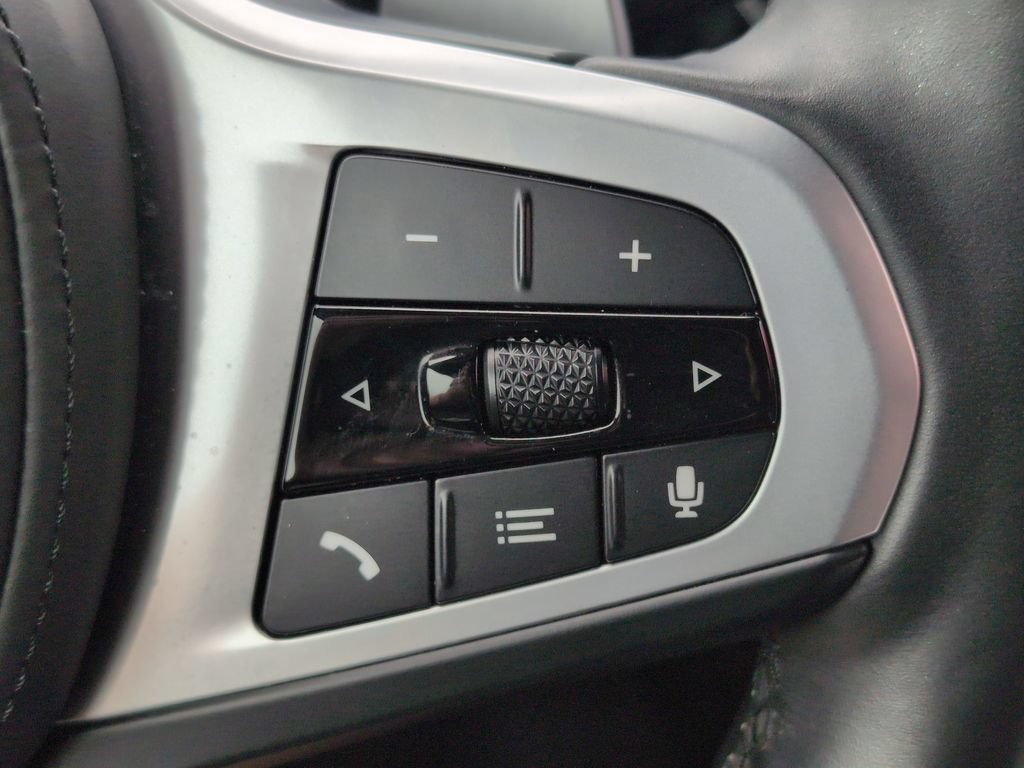 Used 2026 BMW Z4 sDrive30i RWD image 17