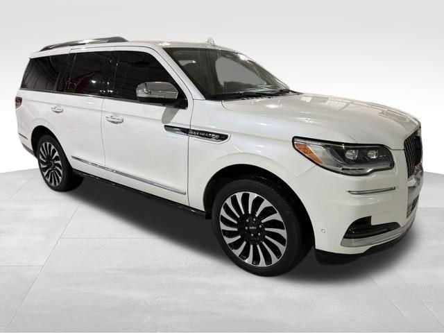 Certified 2024 Lincoln Navigator Black Label image 10