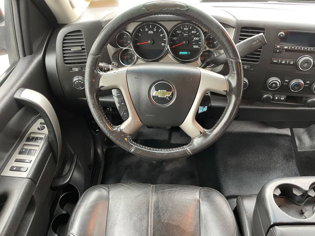 Used 2011 Chevrolet Silverado 3500 LT image 13