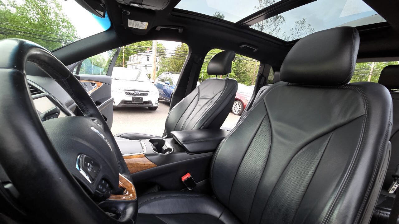 Used 2016 Lincoln MKX Select w/ Select Plus Package AWD/4WD image 27