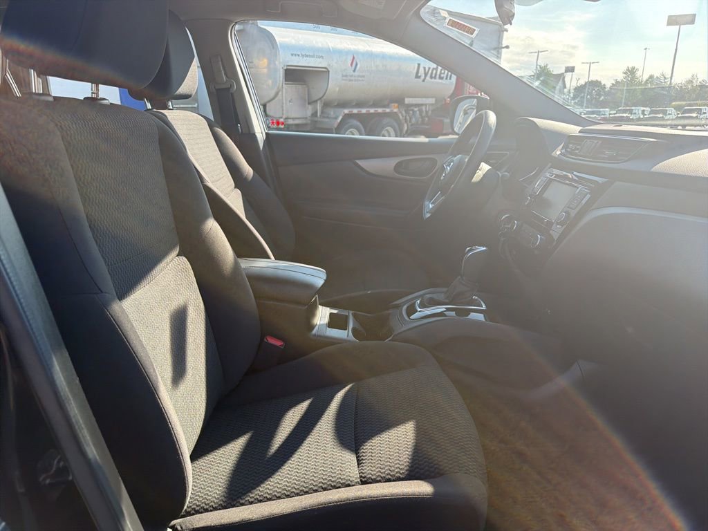 Used 2020 Nissan Rogue Sport S AWD/4WD image 32