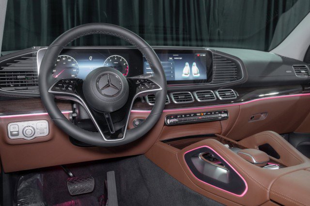 Certified 2026 Mercedes-Benz GLS 450 4MATIC image 20
