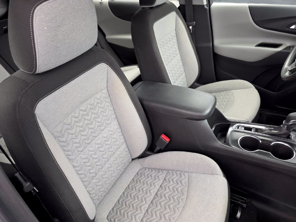 Used 2023 Chevrolet Equinox LS w/ Driver Confidence II Package FWD image 26
