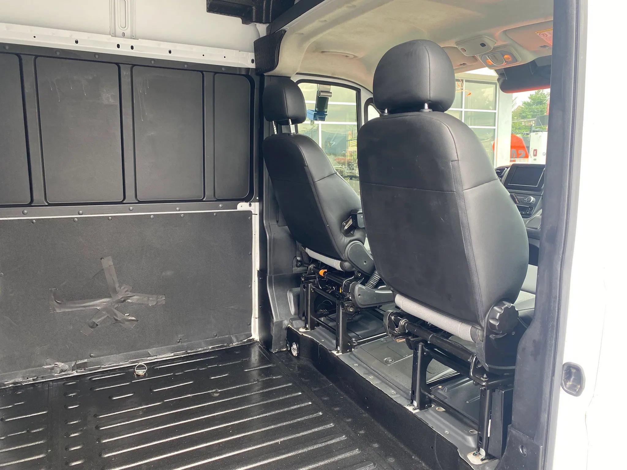 Used 2025 RAM ProMaster 2500 w/ Convenience Group FWD image 22