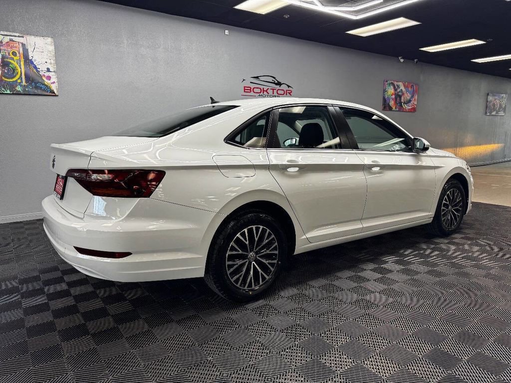 Used 2019 Volkswagen Jetta SE image 15