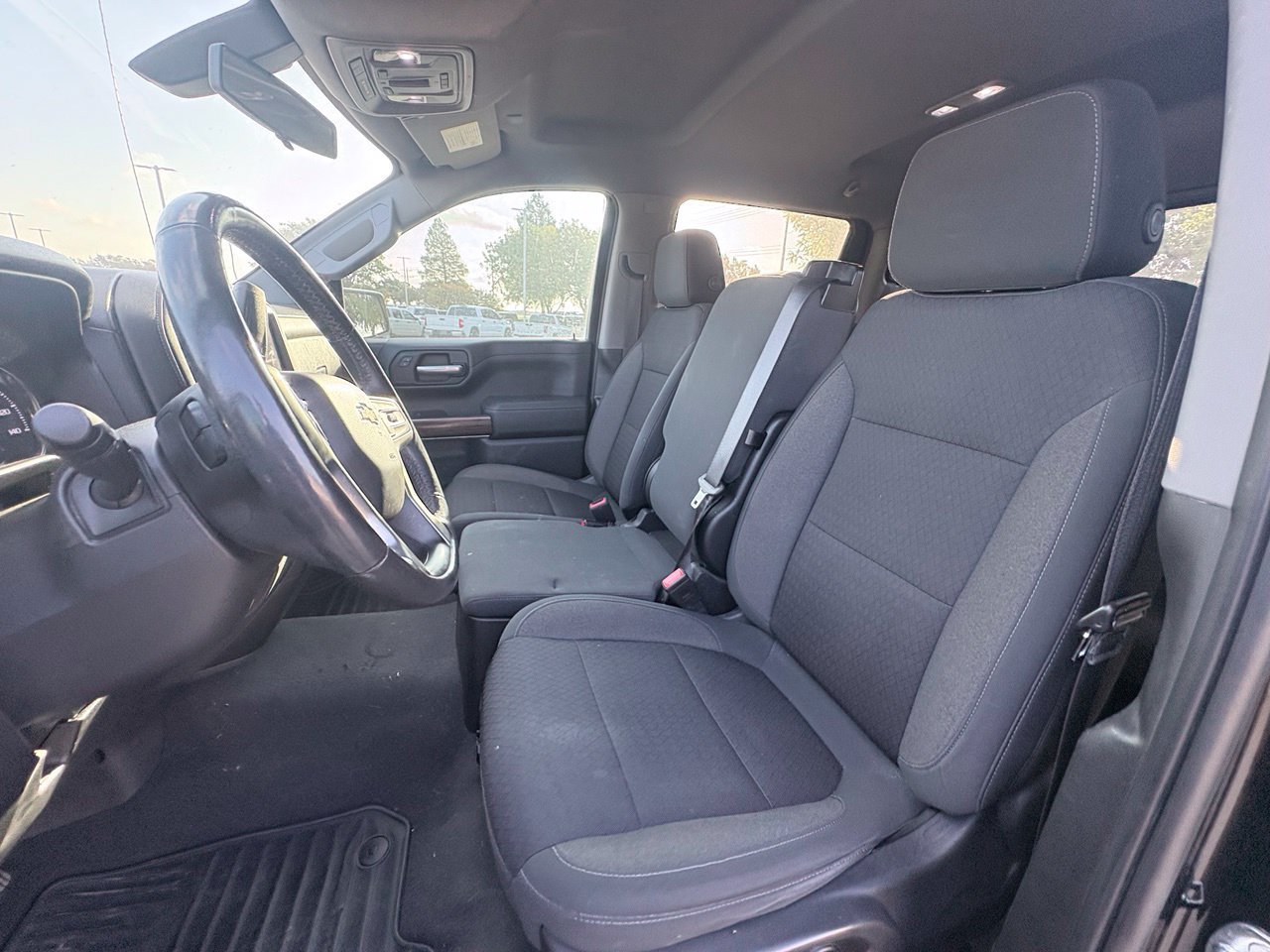 Used 2021 Chevrolet Silverado 1500 LT w/ Convenience Package II RWD image 6
