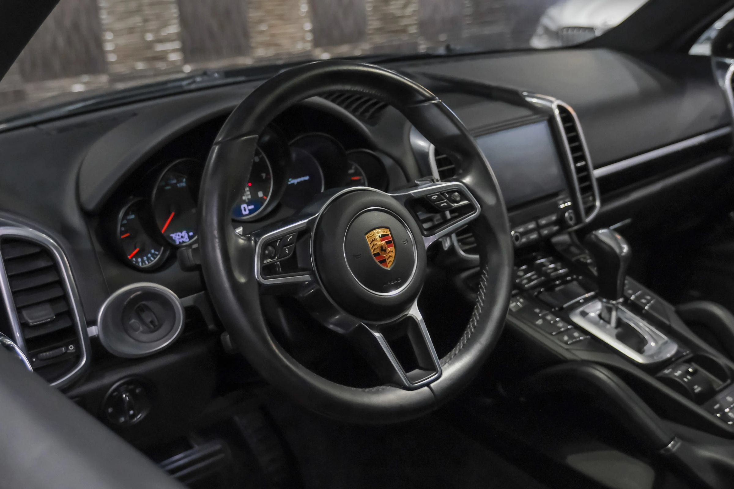 Used 2018 Porsche Cayenne AWD/4WD image 13