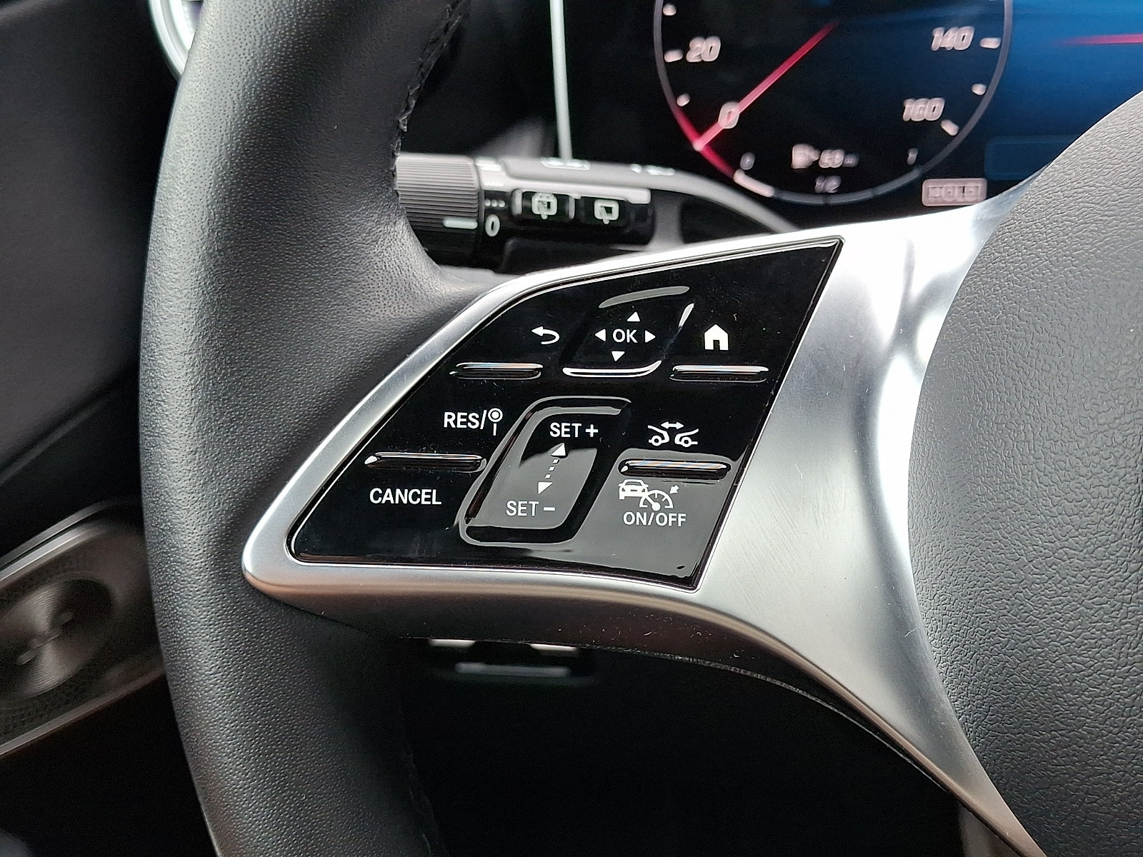 Certified 2025 Mercedes-Benz GLC 300 4MATIC image 20