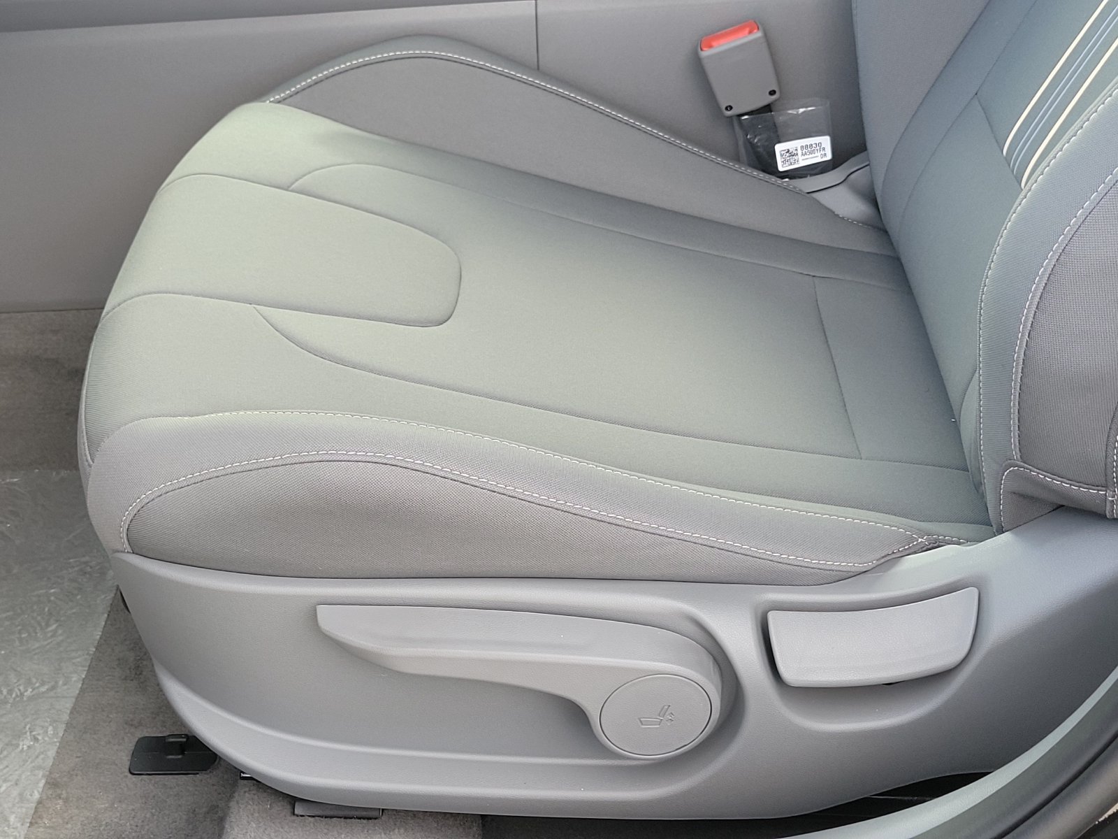 New 2026 Hyundai Elantra Sport FWD image 16