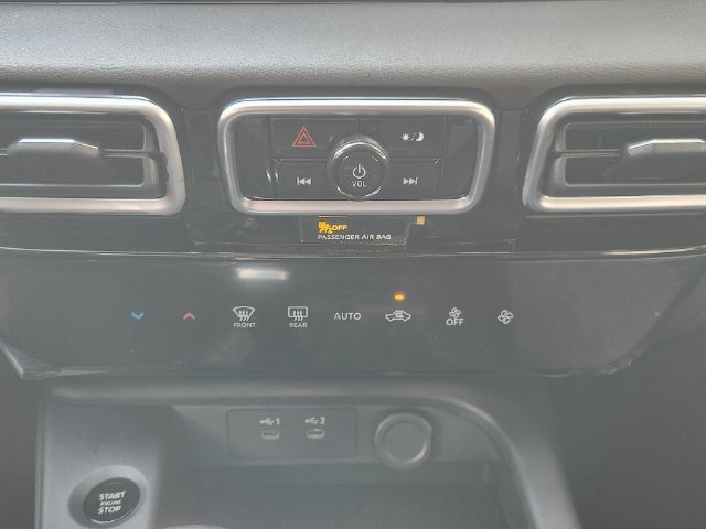 New 2027 Nissan Sentra SV w/ Floor Mat Package FWD image 18