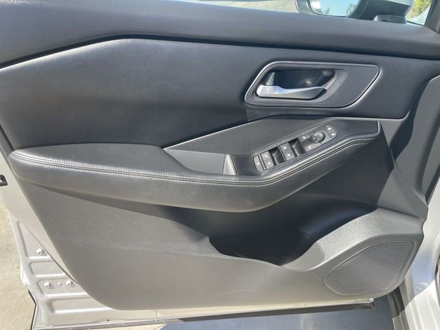 Used 2024 Nissan Rogue SV image 22