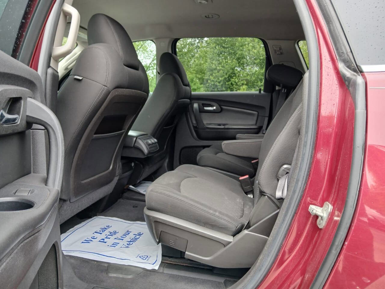 Used 2011 Chevrolet Traverse LT w/ Personal Connectivity Package image 12