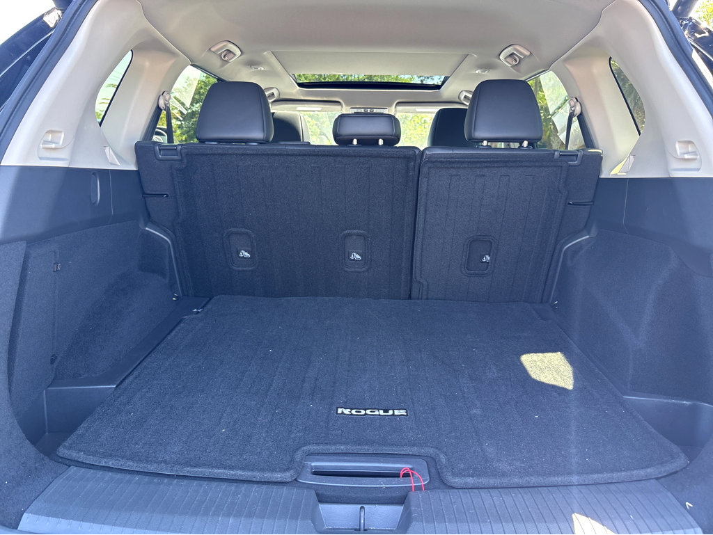 Used 2024 Nissan Rogue SV w/ SV Premium Package image 29