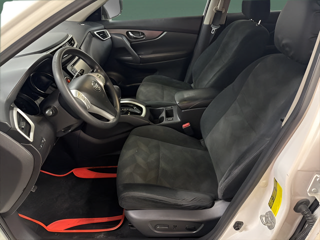Used 2016 Nissan Rogue SV AWD/4WD image 12