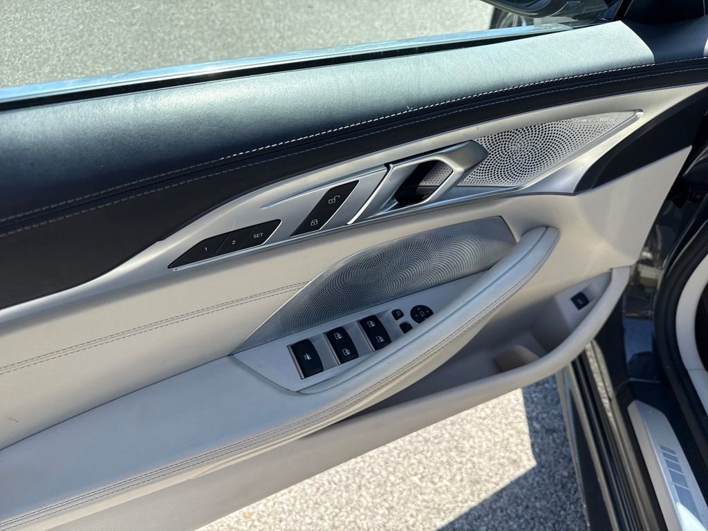 Used 2019 BMW M850i xDrive Convertible image 13